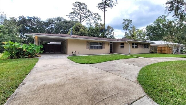 Photo - 741 NW 36th St
