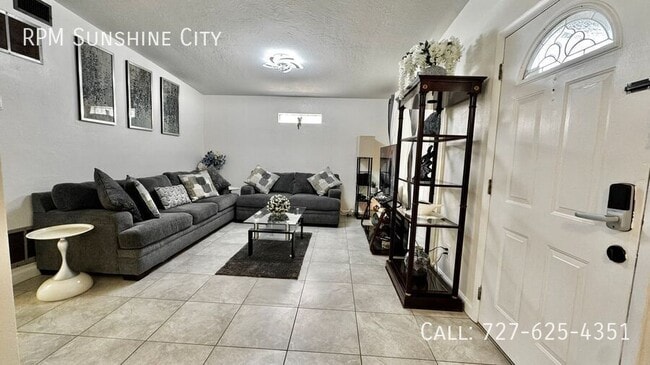 Photo - 3940 67th Ave N
