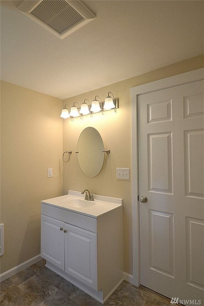 Photo - Craftsman Home in Port Orchard!