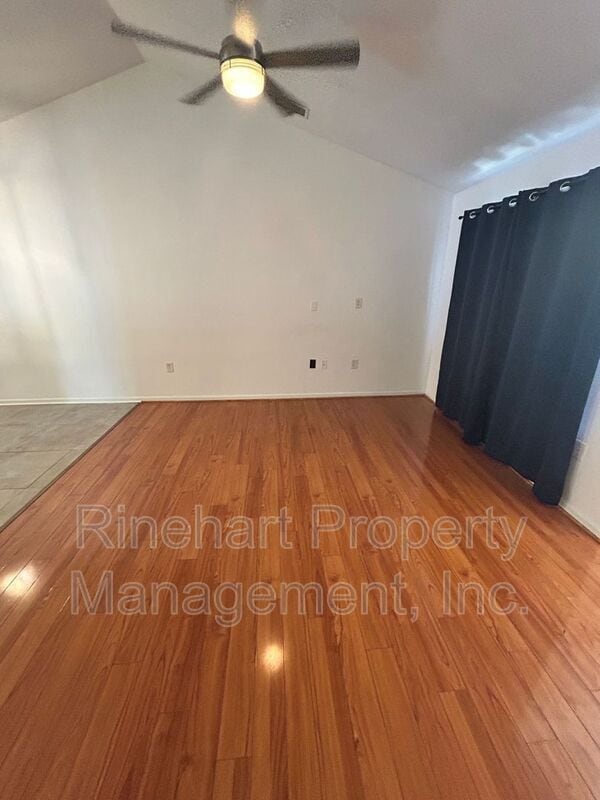 Photo - 409 Lexie Ln