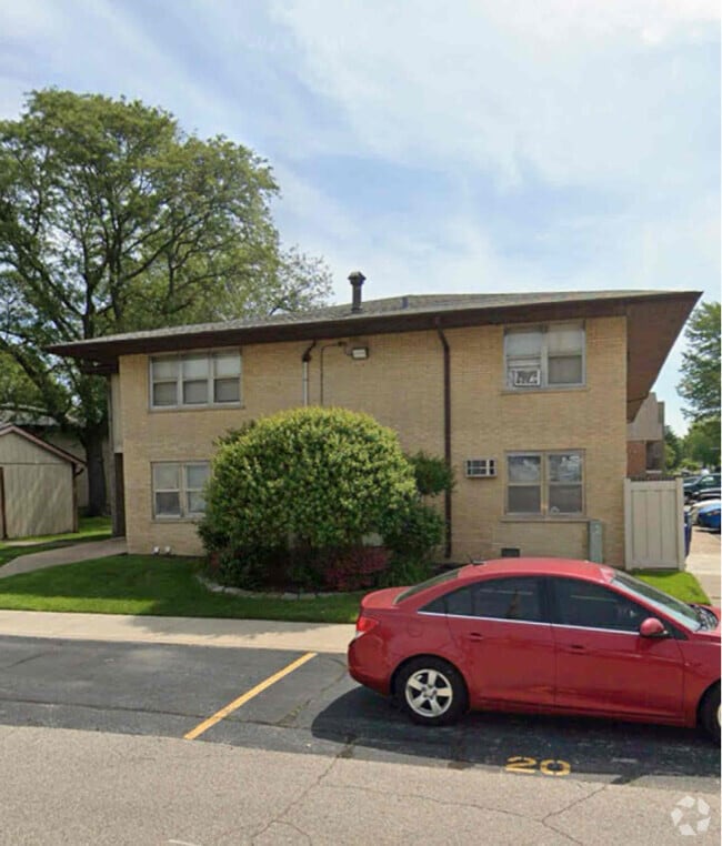 Building Photo - 8831 Schneider Ave Rental