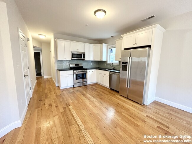 Building Photo - 995 Dorchester Ave Unit #2 Rental