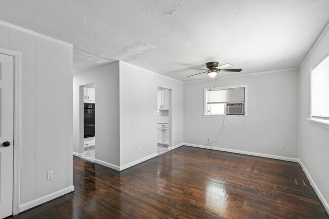 Photo - 1023 32nd St