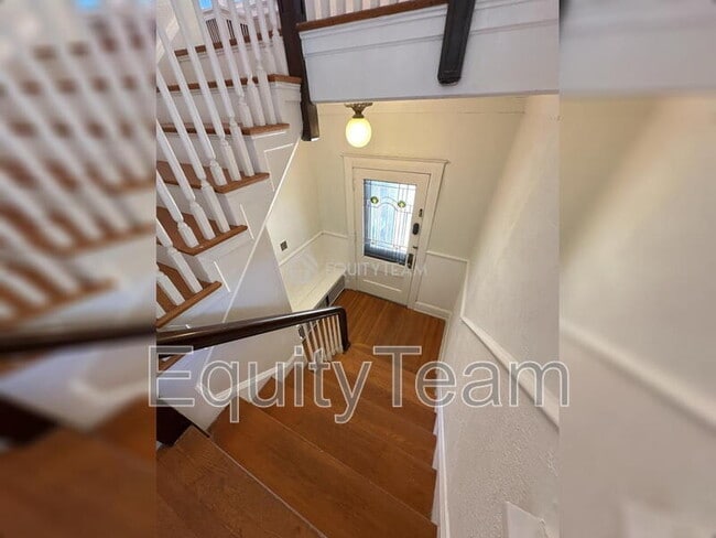 Photo - 2581 Madison Rd Unit Apt 2