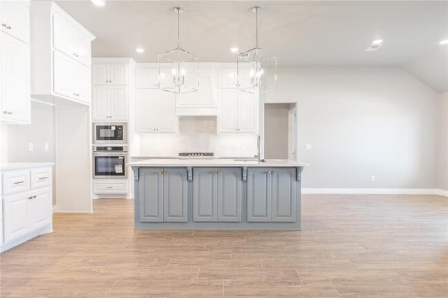Photo - 16140 Verbena Cir