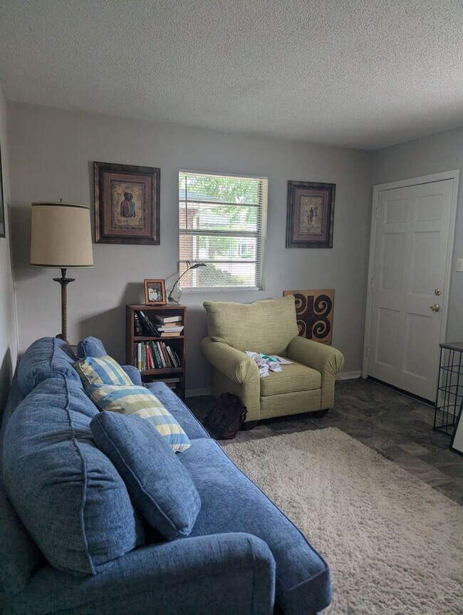 215 N Graham St Unit B