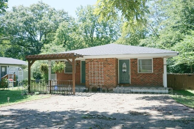 Photo - 5105 Lynnwood Ave House