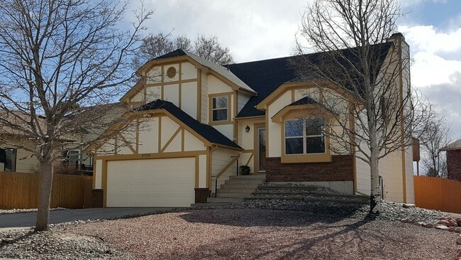 Wonderful 4 bedroom Home in District #20 - Wonderful 4 bedroom Home in District #20