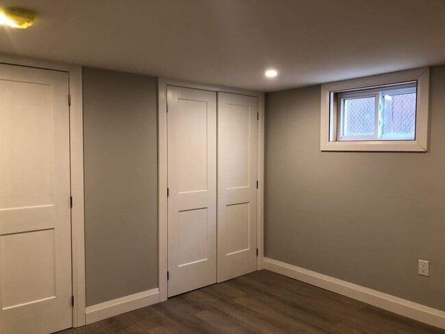 143 W 24th St Unit B