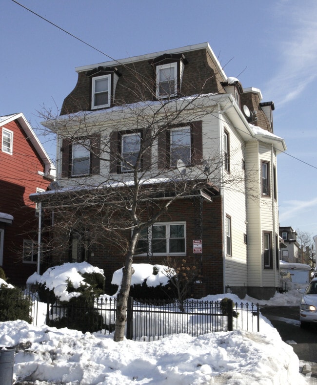 Photo - 531 Madison Ave