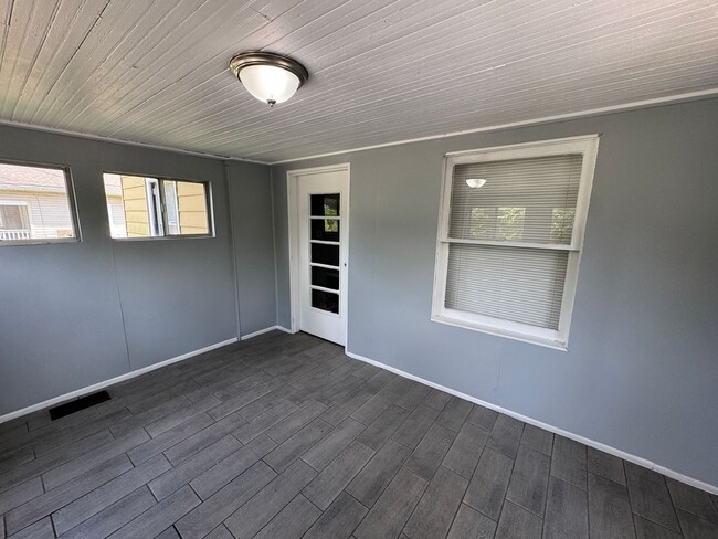 Photo - South Fountain Square 2 Bed 1.5 Bath