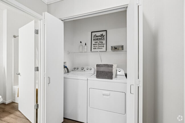 2BR, 2BA - 1,235SF - Laundry