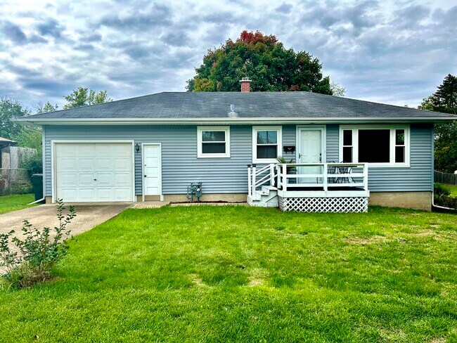 Photo - 103 Cherry St