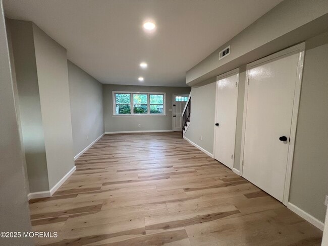 Photo - 15 Briar Mills Dr