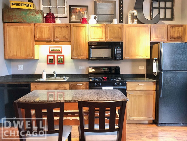 Photo - 20 N State St Unit 912