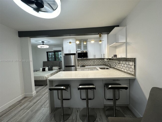 Photo - 914 Madrid St Unit 914