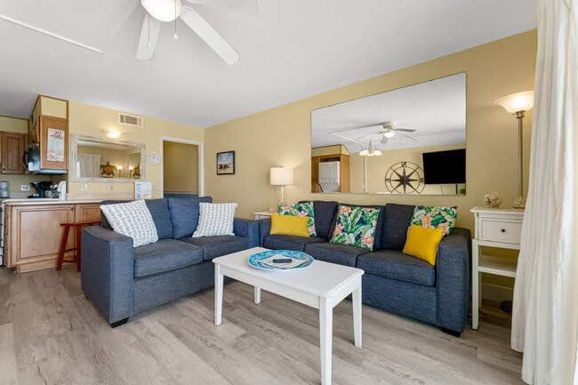 Photo - 8743 Thomas Dr Unidad SI FL11-ID1354962P