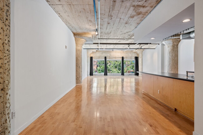 Photo - 650 2nd St Unit 202