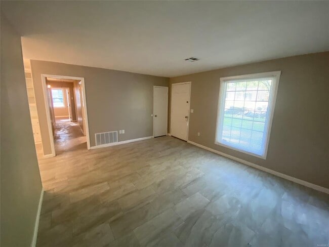 Photo - 3540 Farwood Dr