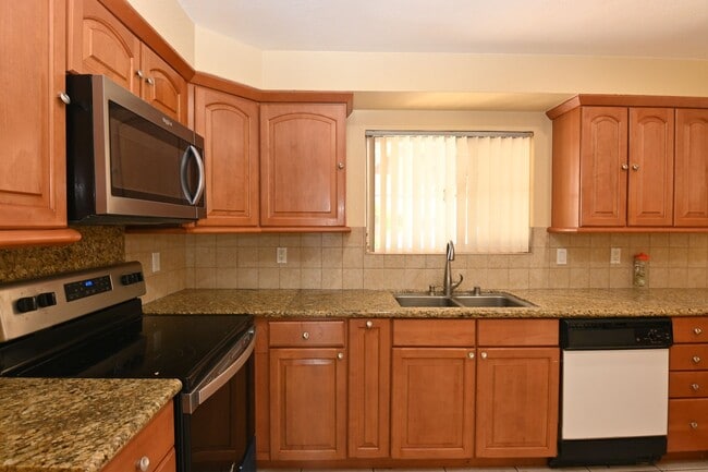 Photo - Beautiful 5 bed 3 bath, 2 car Garage & Pool, Near Snell & Calero