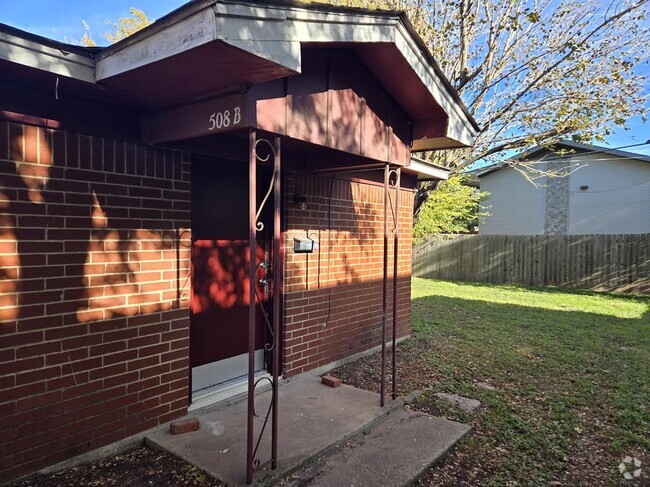 Building Photo - 508 1st St Unit B Rental