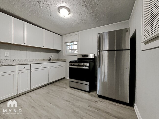 Photo - 2380 Brackett Rd