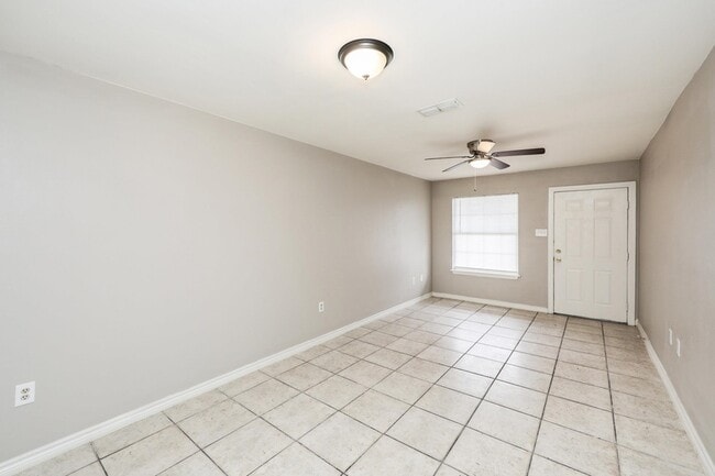 Photo - 2220 Santa Cleotilde Ave Unit 3