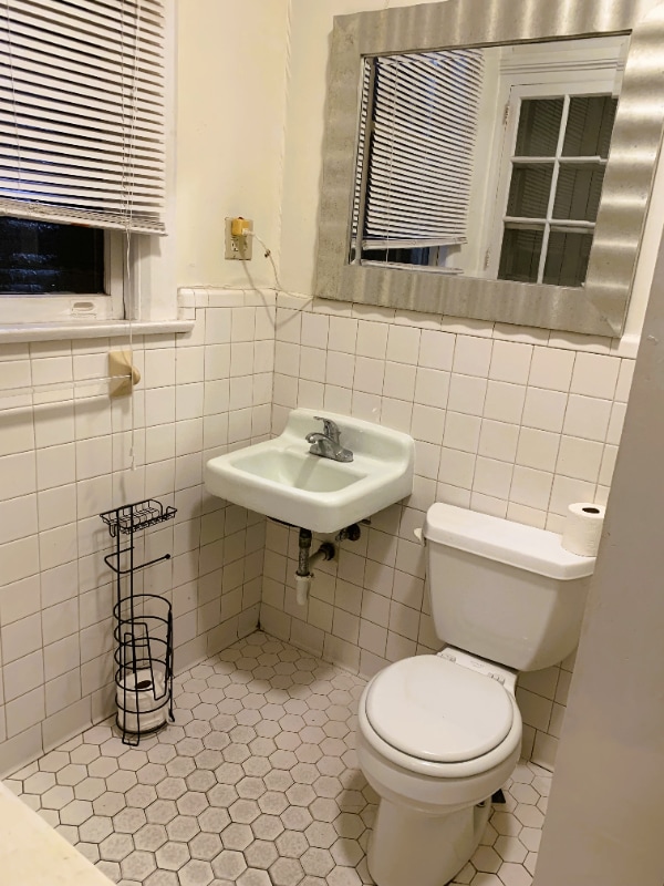 Photo - 1031 Broadway St