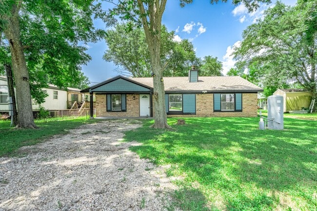 Building Photo - 455 County Rd 129B