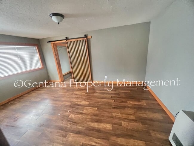 Photo - 611 E 6th St Unidad 611 E. 6th St  A