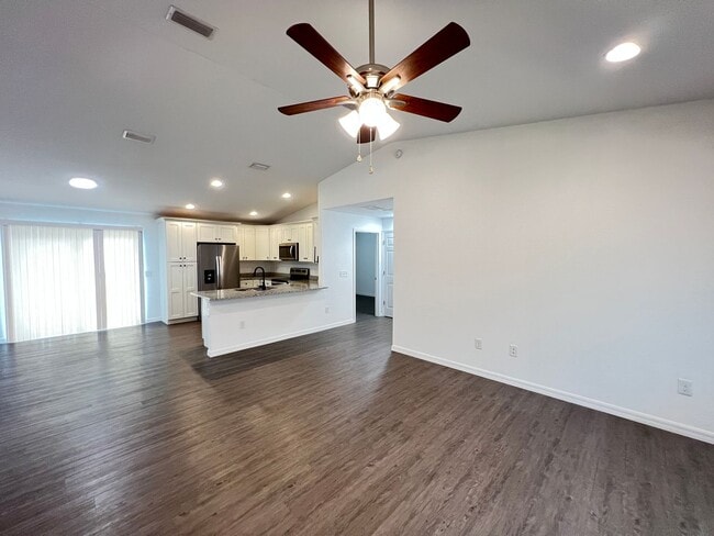 Photo - BEAUTIFUL 3 BD/2BA Home in Ocklawaha!!