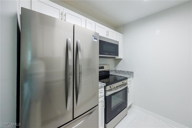 Photo - 3225 E Riverside Dr Unit 53
