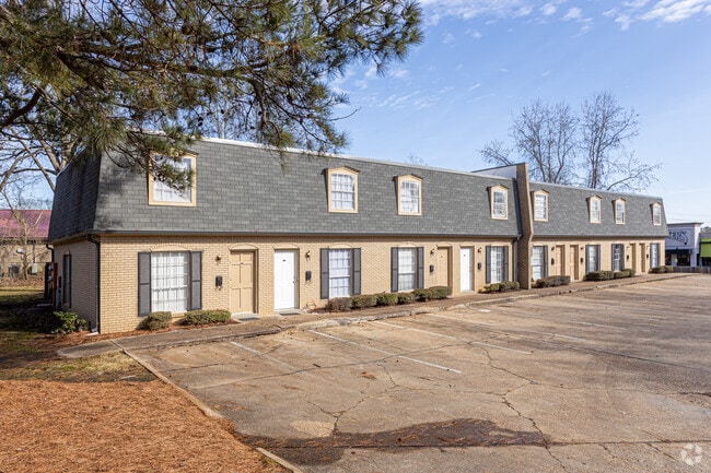 Unit Exteriors and Parking