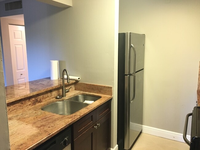 Photo - 808 Meadows Cir Unidad 808