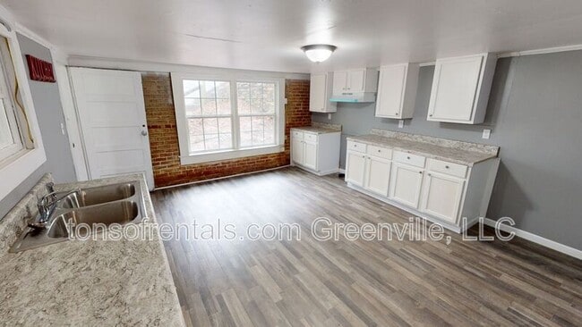 Photo - 141 Glendale St