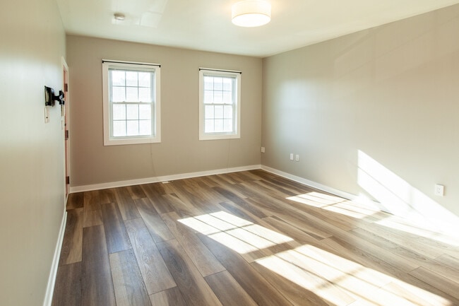 Photo - 1908 Constitution Ave NE Unit Apt #3