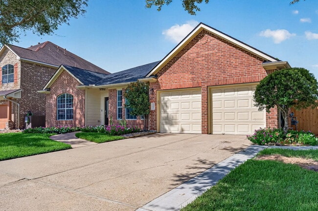 405 Wickford Ct