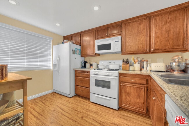 Photo - 5624 Las Virgenes Rd