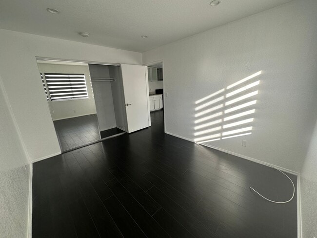 Photo - 827 S Wilton Pl Unit 307