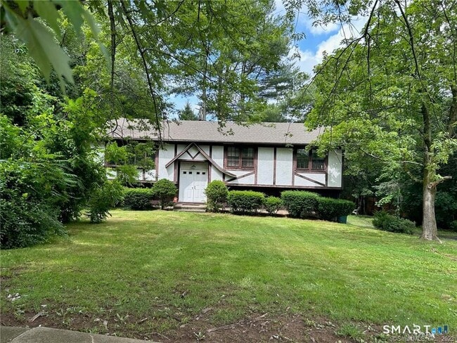549 W Woods Rd