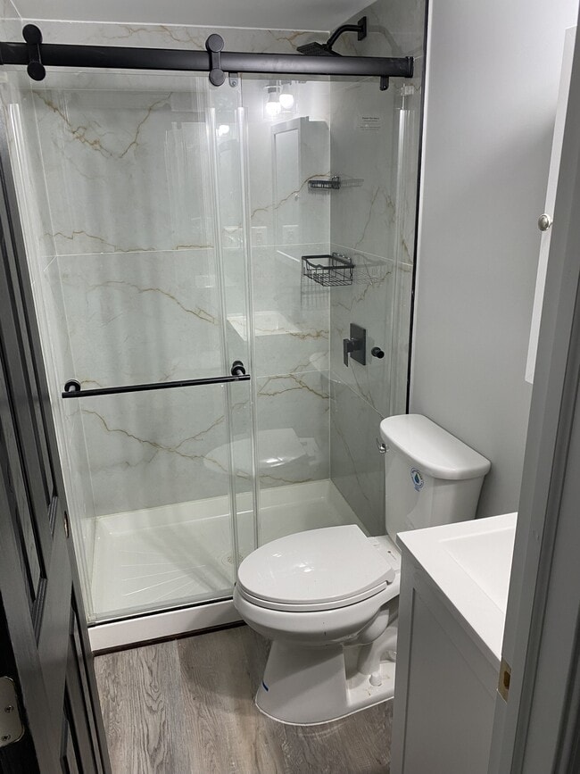 Photo - 2501 Linden Ave Unidad 1A AVAILABLE W/PRIV BATH $8000