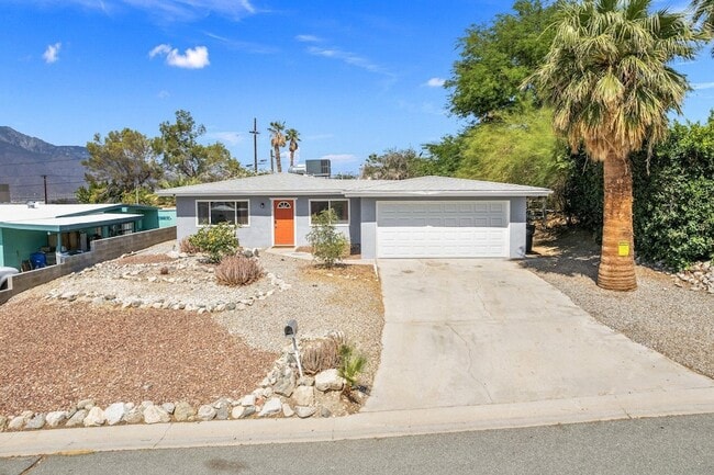 Photo - 13215 Deodar Ave