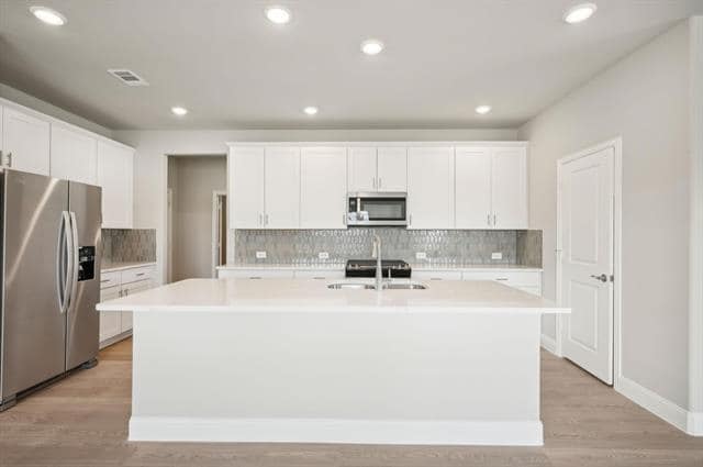 Photo - 415 Midnight Oak Dr