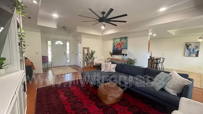 Photo - 628 Joe Bruer Rd