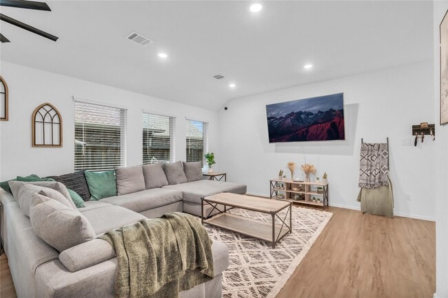 Photo - 6308 Astoria Pk Ln