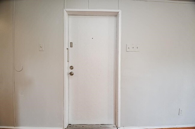 Photo - 12579 Roy Harris Loop