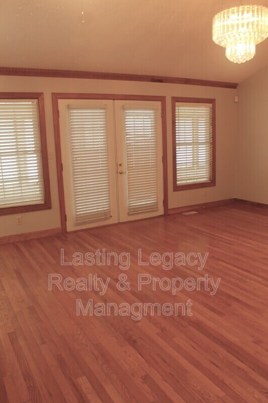 Photo - 1056 Hasty School Rd