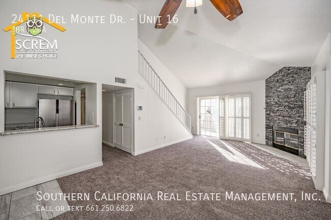 Photo - Updated Upper Three Bedroom Condo in Siena... Unidad 16