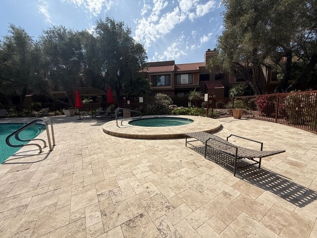 Photo - Tatum and Shea - Fully Remodeled Gated Condo that overlooks pool!