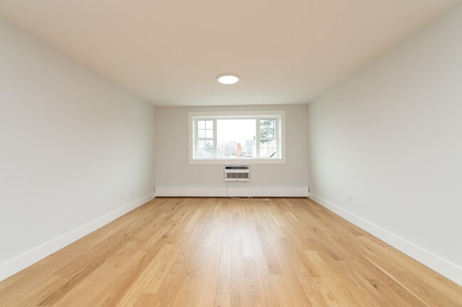 170 Summer St Unit 4